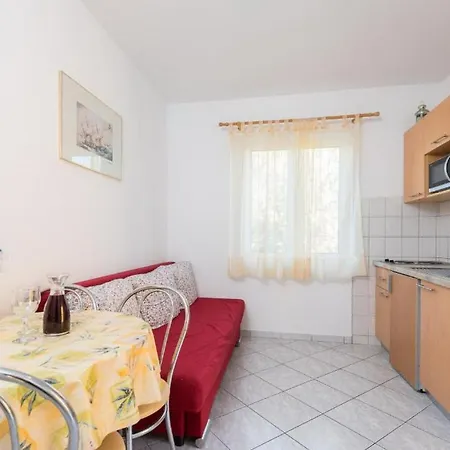 Maestral Apartment *