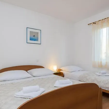 Maestral Apartment *
