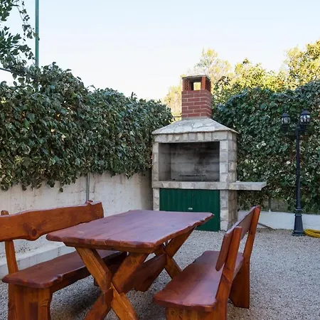 Apartment Maestral *