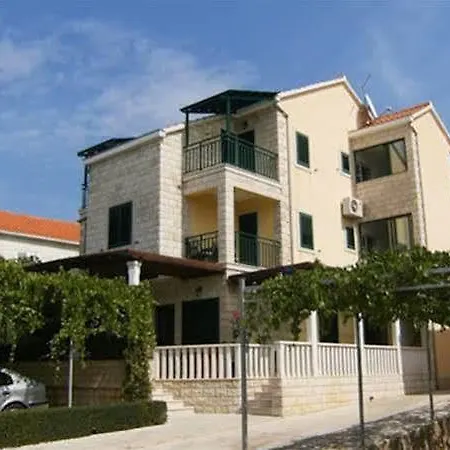 Maestral Apartment