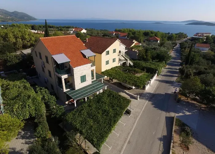 아파트 Maestral