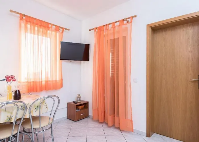 Apartman Maestral *